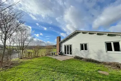 Image de Bungalow à 500m de l'Ourthe et du Centre Ville
