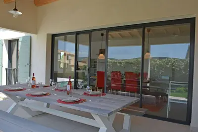 Image de Superbe villa avec piscine chauffée à Malaucène