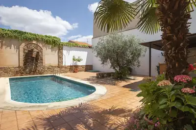 Maison de vacances avec patio et piscine privée