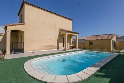 Image de Villa à Pinet proche Plages et Vignobles