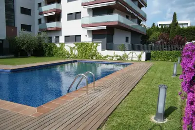 Image de Appartement 80m² à 150m de la mer avec terrasse, piscine, climatisation et parking - Torredembarra