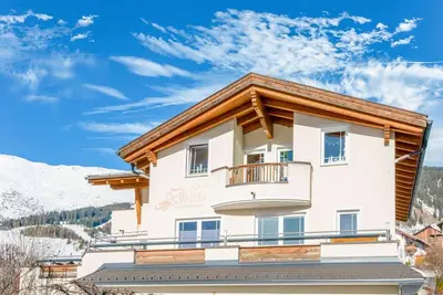 Image de Appartement accueillant Ă Fiss dans les montagnes