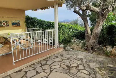 Appartement Confortable à Llançà, Proche Plage de Grifeu, 2 Chambres, Parking, Idéal Familles