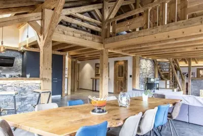 Chalet Familial Le Perray Alpine Lodge