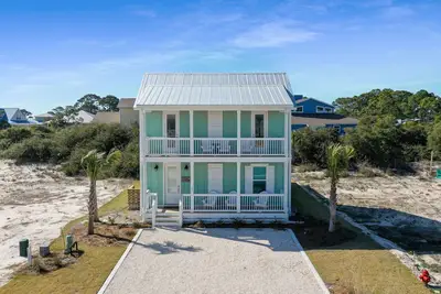 Image de Gorgeous, between Bay & Gulf w/ comm. pool! ~ Keys to the Cape
