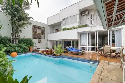 Image de Fancy and Luxurious Mansion - Sao014