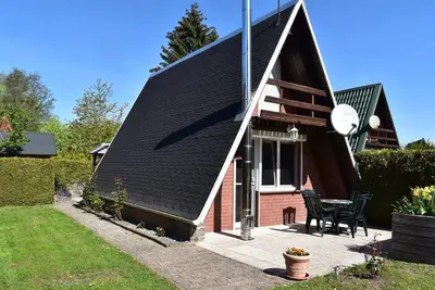 Image de Cabane près du lac Dümmer avec terrasse