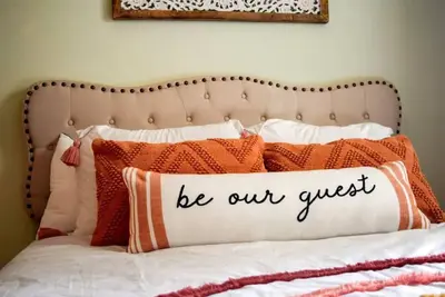 Image de Cozy Boho Chic Cottage in the Shenandoah Valley