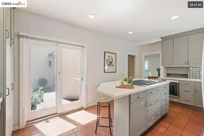 Image de Berkeley Hills House with Great views of Bay and Bridges