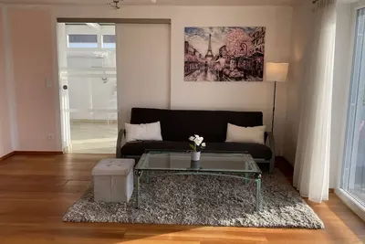 Image de Vacation apartment - vacation home, 120 sqm, fantastic location near Regensburg with balcony & garden