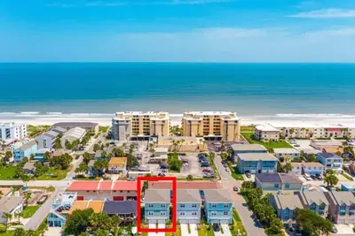 Image de Home for Groups, Steps to Beach!