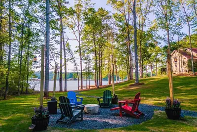 Image de Lakefront Retreat\/Fully Loaded\/2 King Suites\/Coffee Bar