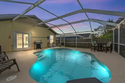 Image de Heated Pool & Game Room! The Sunshine Cottage