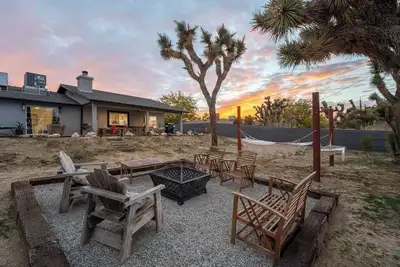 Image de Adobe Azul | Fire-Pit | Game Room | Spa | Fun! , Adobe Azul | Fire-Pit | Game Room | Spa | Fun!