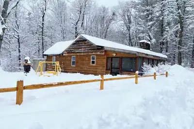Image de Troy's Cabin in North Conway with Hot Tub