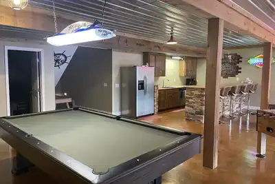 Image de Lake-Front Home with Game Room in No Wake Cove