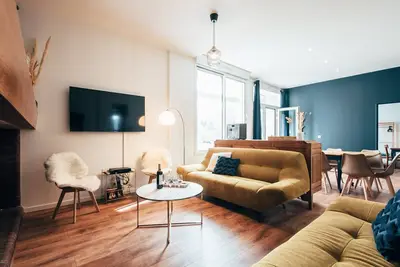 Le cerf : moderne chic et spacieux 4 chambres vue montagnes