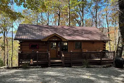 Image de Stunning year round mountain views in a quiet, serene setting.