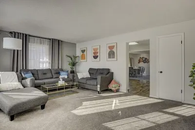 Image de Modern, Timbered, Lux 3Bedroom in perfect location