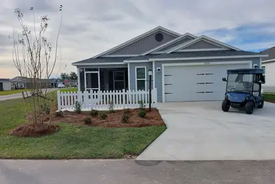 Image de Villa in The Villages close to Brownwood Town Square/ Golf Cart As A Courtesy