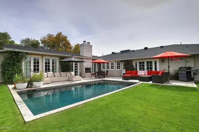 Image de $2. 5m Gem in Proper Arcadia