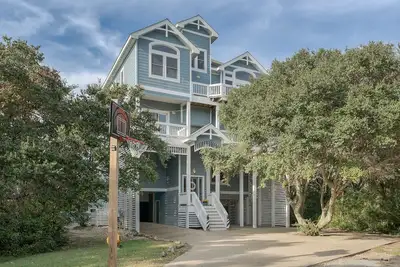 Image de Sun Kissed | Soundside | Avon | Sleeps 14