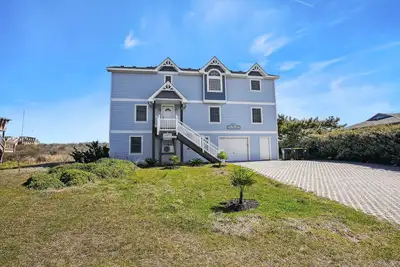 Image de Oceanfront, Private Pool, Pool Table, Dog Friendly. . . Fun for Everyone!