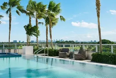 Image de Deluxe Double Queen Room with Balcony at The Altair Hotel Bay Harbor Miami
