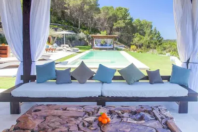 Image de My Rental Homes - Villa Blueberry with panramic pool and garden