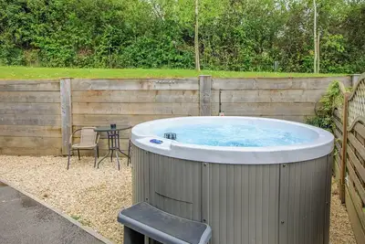 Image de Modern and spacious ground floor apartment that is fully accessible and adapted.