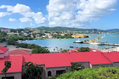 Image de Anchor's Away - 2bd/2bth Sea View- Summer Special- only 160 per night!