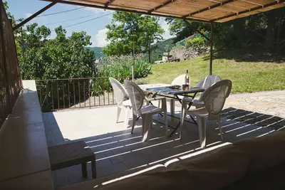 Image de Mas du Vernadel: 5 gites Ă la campagne avec piscine: Gite Lavande: 5 pers. max