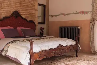 Image de \"La Chapelle Aux Roses\" dans un moulin médiéval