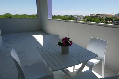 Image de Studio avec climatisation et terrasse