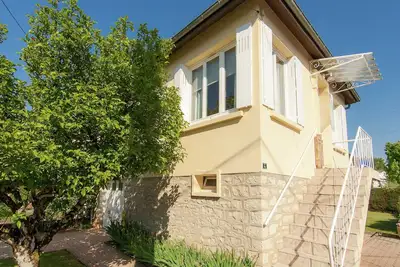 Image de Elégante maison de vacances avec jardin