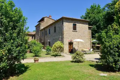 Image de Villa avec piscine extérieure et WiFi