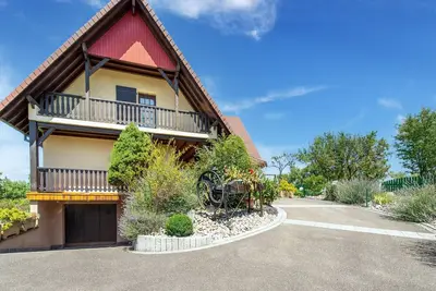 Image de Maison de vacances à Ruederbach avec jardin privé