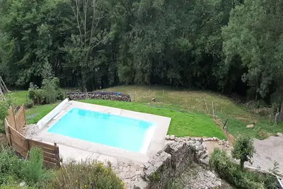 Image de Belle maison rénovée avec piscine privée