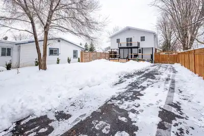 Image de Cozy 4 Br Home in Cornwall