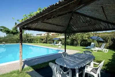 Image de Maison de vacances א Sciacca avec piscine partagיe