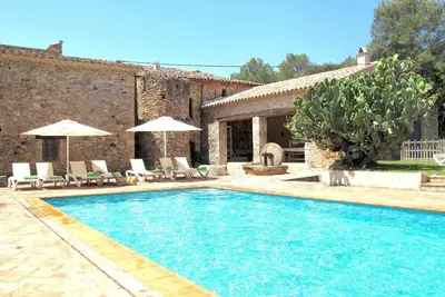Image de Villa א Navata avec piscine