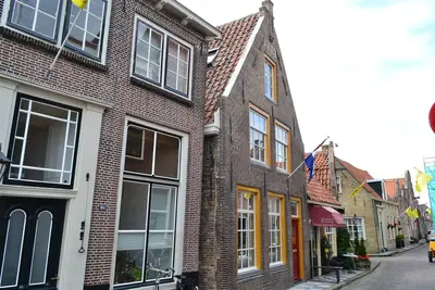 Image de Maison de vacances א Enkhuizen avec jardin