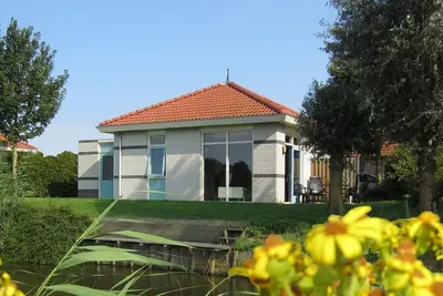 Image de Maison individuelle avec sauna et jacuzzi