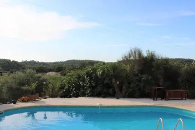 Image de Villa en Provence avec Piscine et Vignes