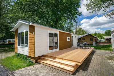 Image de Chalet avec jardin et parking