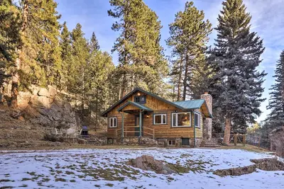 Image de Forest-View Creekside Cabins w\/ 4 Acres!