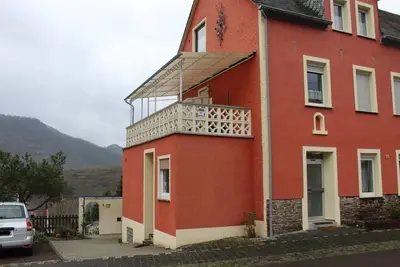 Image de Maison de vacances attrayante Ă Bremm avec jardin