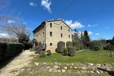 Image de Spacieuse maison de vacances Ă Amandola