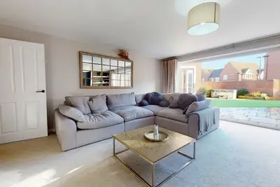 Image de Magnolia House four bedroom furnished short stay home
