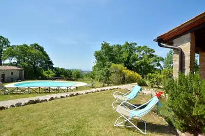 Image de Maison de vacances \"Villa Nespola\" avec vue sur la forêt, piscine partagée et Wi-Fi